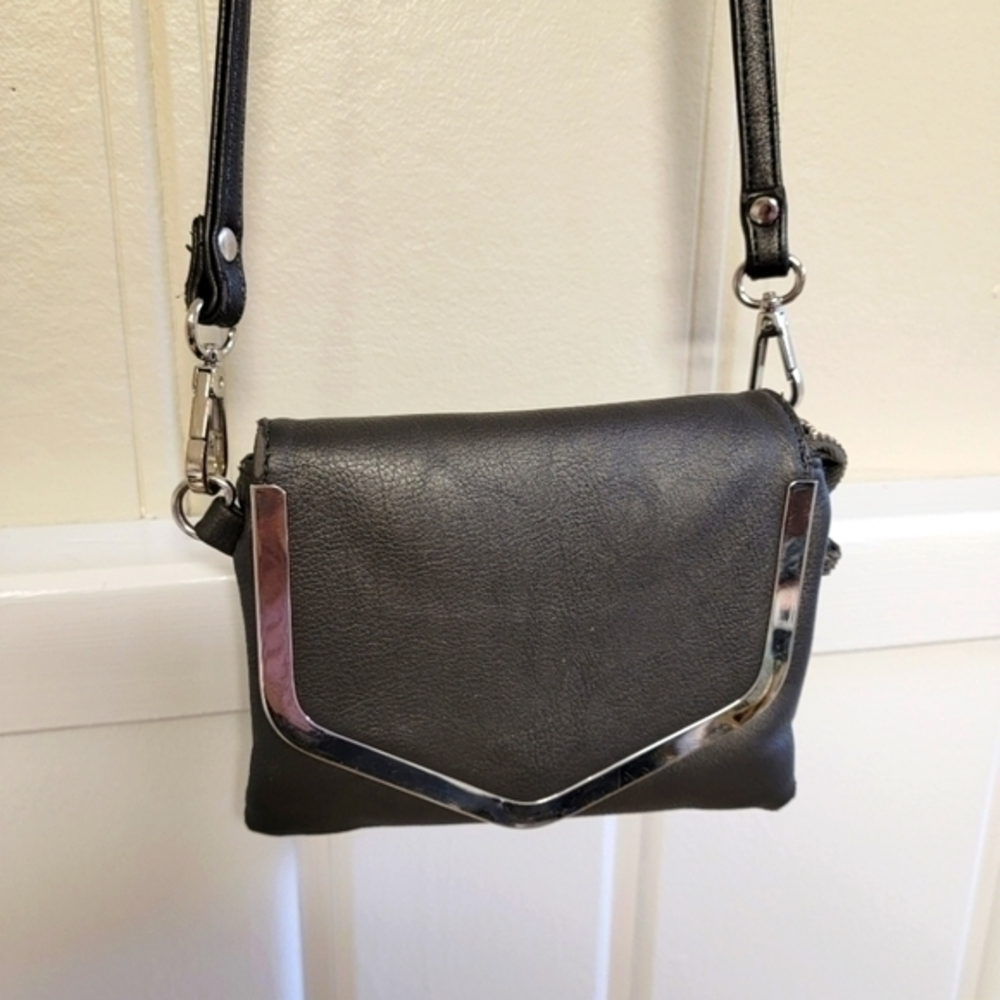 Charming‎ Charlie Small Crossbody